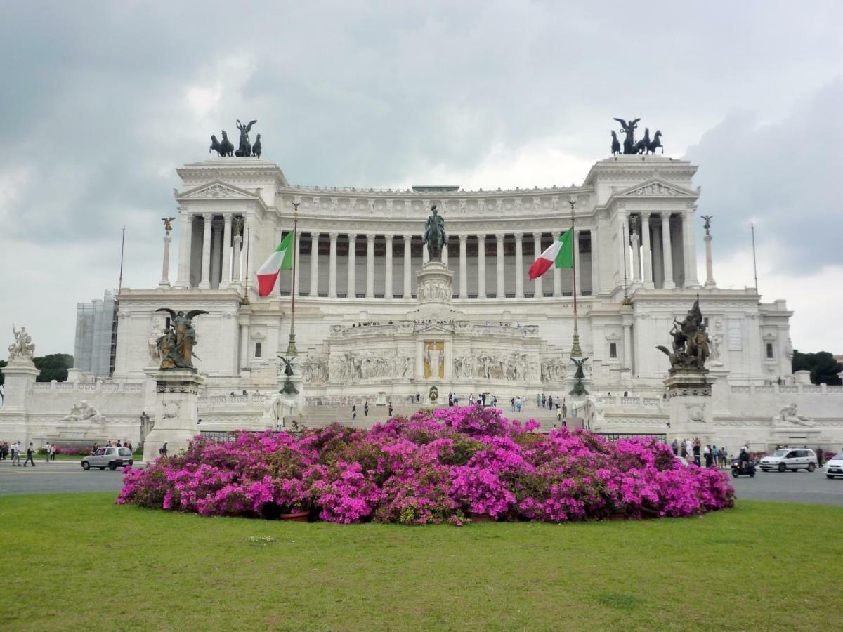 Roma Central Studio Bagian luar foto